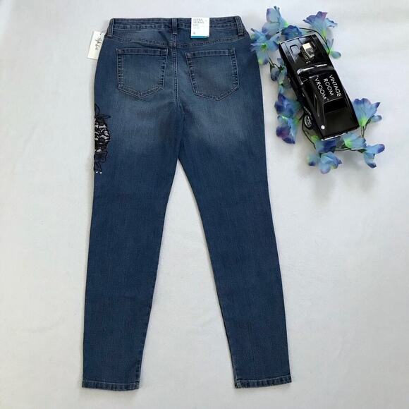 Style & Co. NWT Mid Rise Ultra Skinny Leg Jeans Women 4 - Picture 6 of 11
